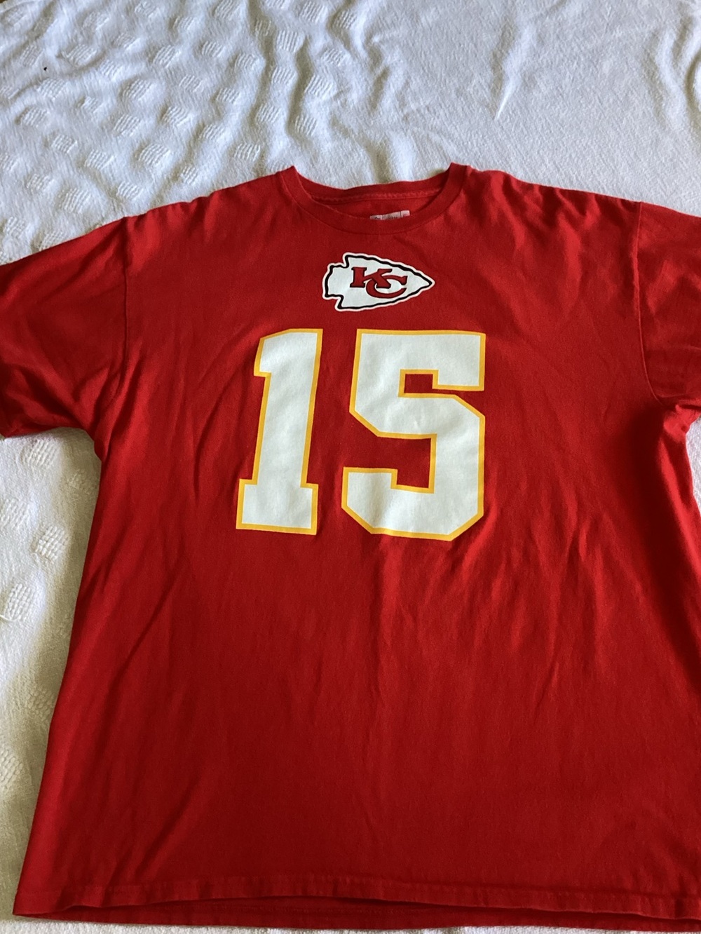 NFL Team Apparel T-Shirt Mens XL Red Patrick Mahomes 15 Chiefs Streetwear Sporty